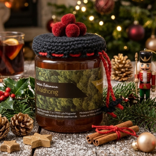 Schwarzwälder Honig im 340g Glas mit gehäkeltem Bollenhut als Wichtelgeschenk oder Nikolausgeschenk